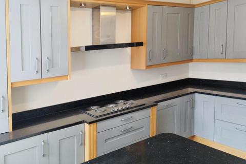 5 bedroom house to rent, Clarendon Road, Ashford