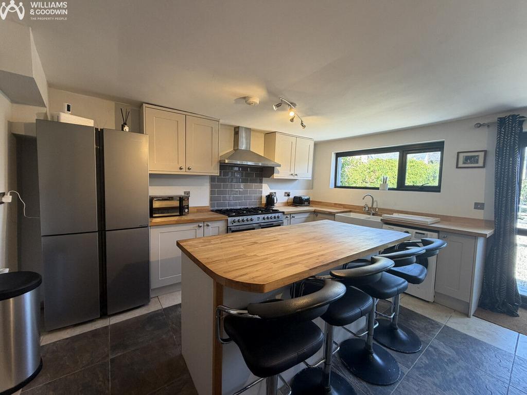 House in Llangefni, Anglesey - View 4