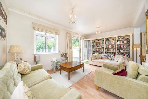 2 bedroom flat for sale, Grove Lane, London SE5