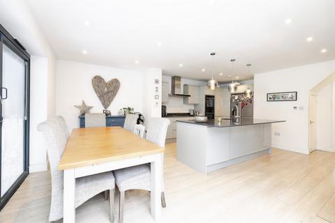 4 bedroom semi-detached house for sale, Valley Walk, Croxley Green, Rickmansworth