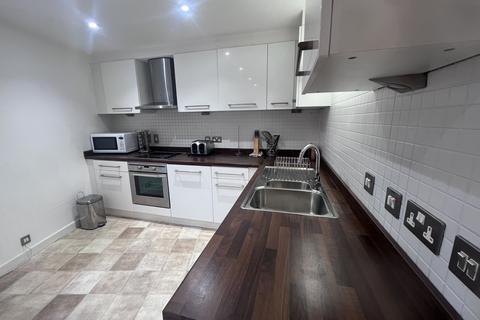 2 bedroom flat to rent, Whitefriars Street, CANTERBURY, CT1