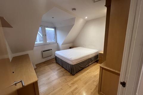 2 bedroom flat to rent, Whitefriars Street, CANTERBURY, CT1