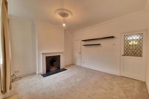 3 bedroom terraced house to rent, St Dunstan Road, Leicester