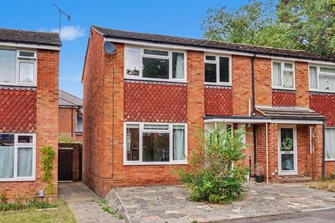 Foxwarren, Claygate, KT10