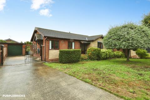 2 bedroom detached bungalow for sale, Common Lane, Tickhill, DN11