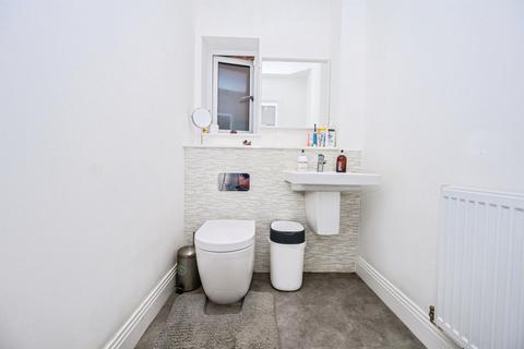 4 bedroom detached house for sale, Fullers Avenue, Watford