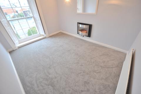 1 bedroom apartment to rent, Royal Terrace, Northampton, NN1