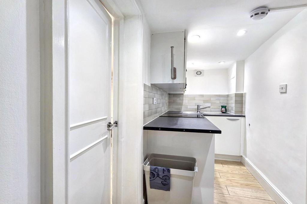 Apartment in London - View 4