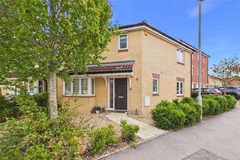 3 bed terraced house for rent in Farnborough