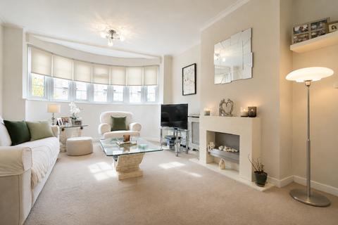 3 bedroom flat for sale, Beaufort Park, London NW11
