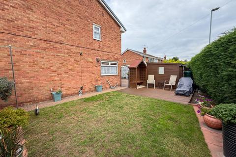 3 bedroom semi-detached house for sale, Gloucester Road, Worksop S81