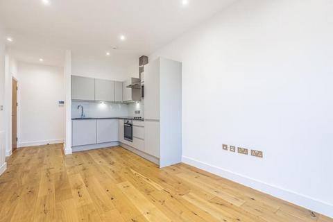 1 bedroom flat to rent, Newtown Road, Henley-on-thames, RG9