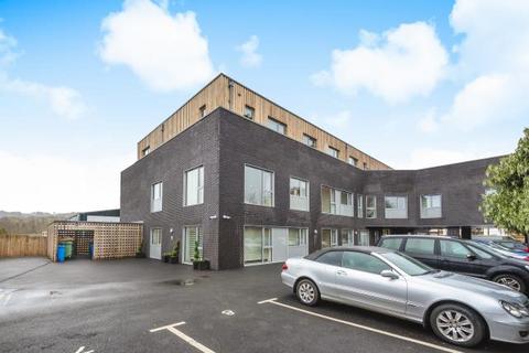 1 bedroom flat to rent, Newtown Road, Henley-on-thames, RG9