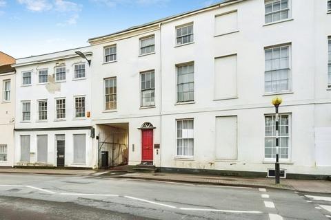 2 bed flat/apartment for rent in London Road, Newbury, Berkshire, RG14