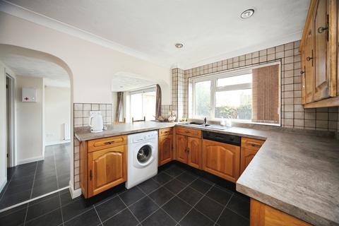 3 bedroom link detached house for sale, Balcombe Close, Luton