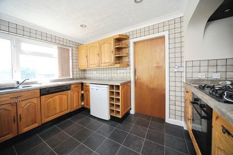 3 bedroom link detached house for sale, Balcombe Close, Luton