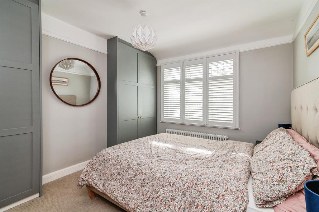 House in Rushcliffe, Compton Acres - More