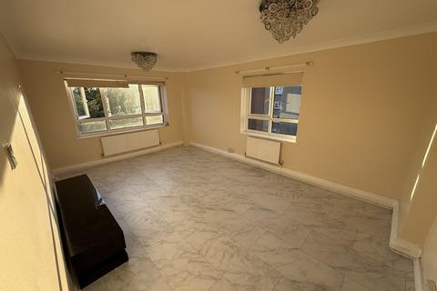 undefined, Newmarket Avenue, UB5