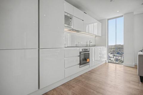 2 bedroom apartment to rent, Hadrians Tower Rutherford Street, Newcastle Upon Tyne, Northumberland, NE4