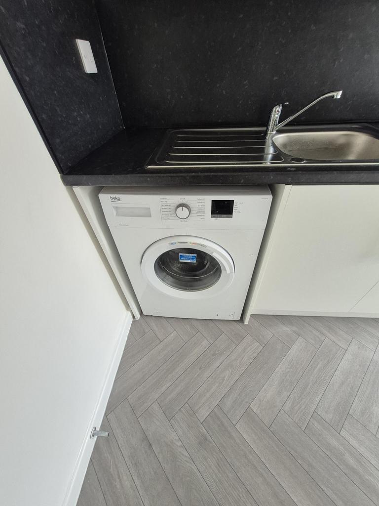 Apartment in Liverpool - View 5