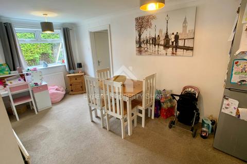 3 bedroom semi-detached house for sale, Sunfield Avenue, Worksop