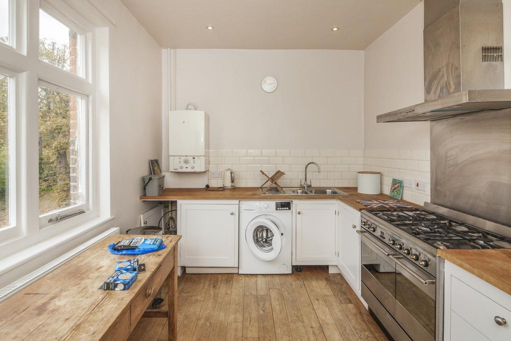 Apartment in London - View 2