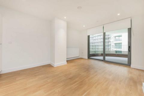 2 bedroom flat to rent, Green Street, London NW10