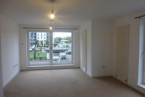 2 bedroom flat to rent, Peffer Bank, Edinburgh, Midlothian