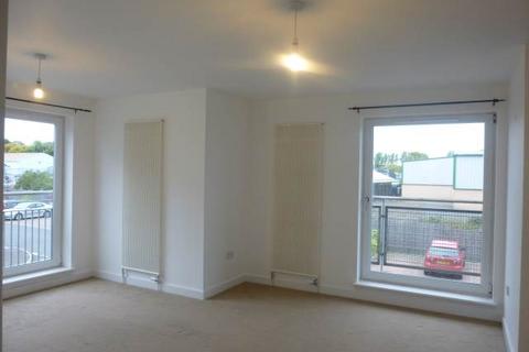 2 bedroom flat to rent, Peffer Bank, Edinburgh, Midlothian