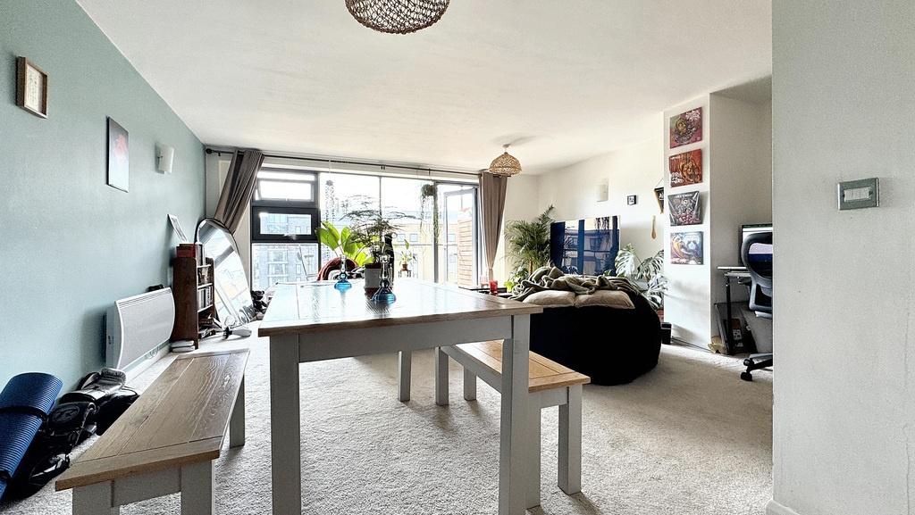 Apartment in Bristol - View 5