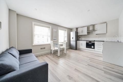 1 bedroom flat to rent, High Street, Windsor SL4