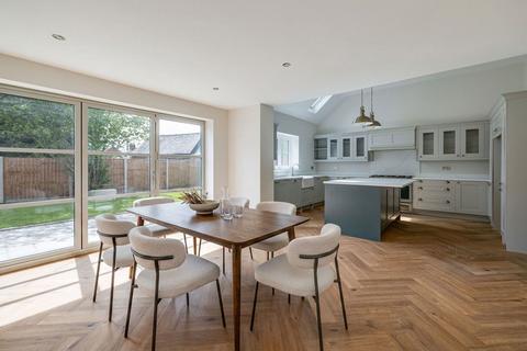 3 bedroom detached house for sale, Church Road, Malpas LL13
