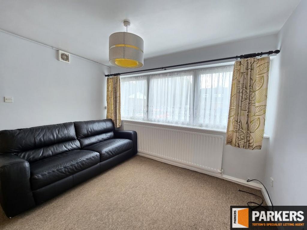 Apartment in Hythe - View 3