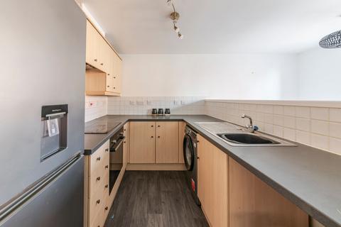 2 bedroom flat for sale, Grosvenor Wharf Road, Ellesmere Port CH65