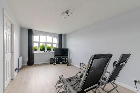 2 bedroom flat for sale, South Pier Road, Ellesmere Port CH65