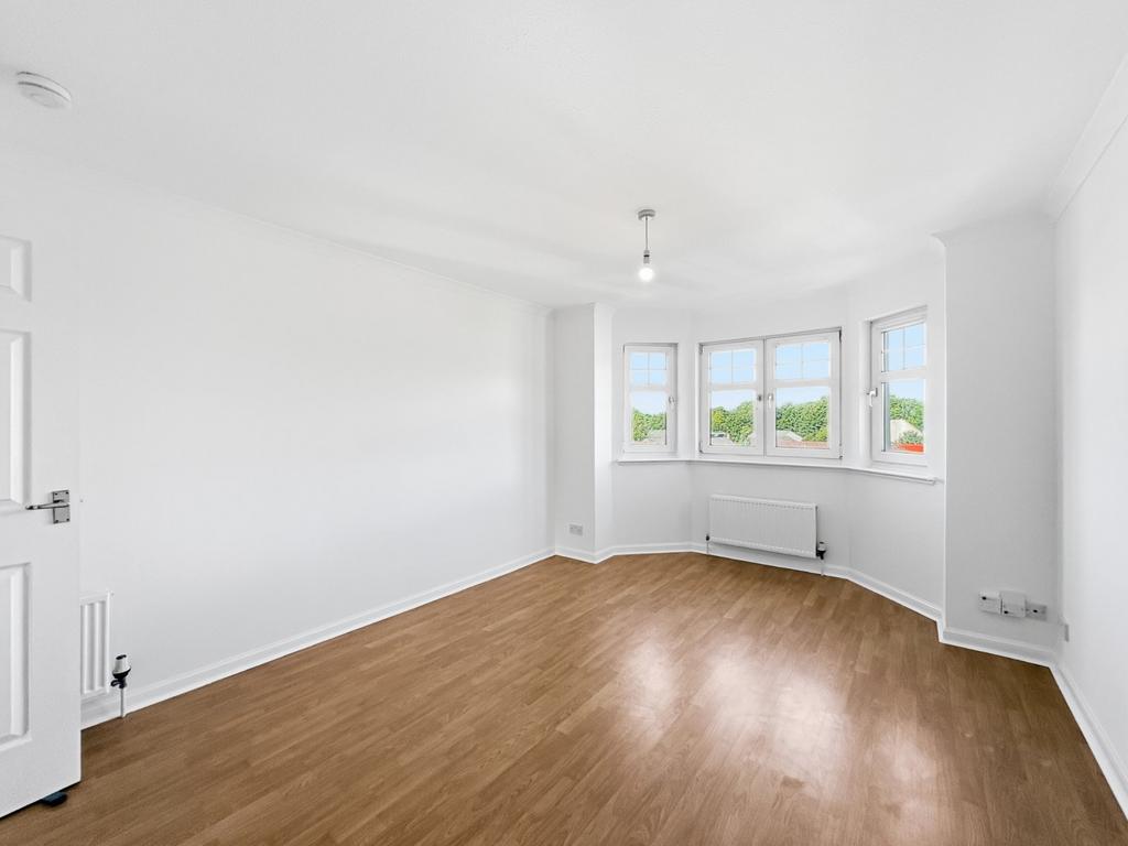Apartment in Edinburgh, Lorne, Leith Central - View 2