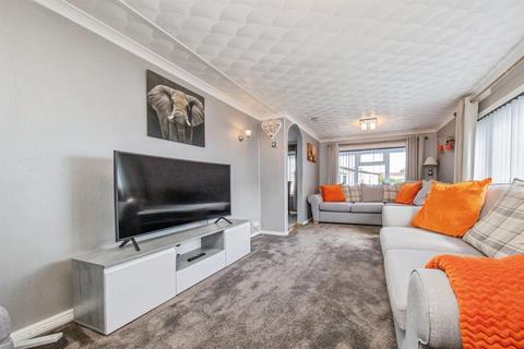 2 bedroom park home for sale, Foxhall Road, Rushmere St. Andrew, Ipswich
