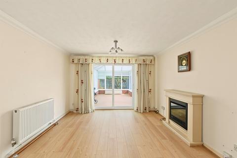 2 bedroom semi-detached house for sale, Brakynbery, Northchurch, Berkhamsted
