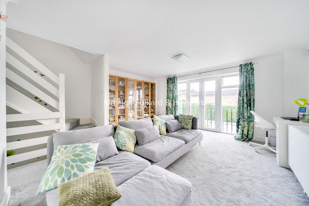 House in London, Red Hill, Elmstead - View 2