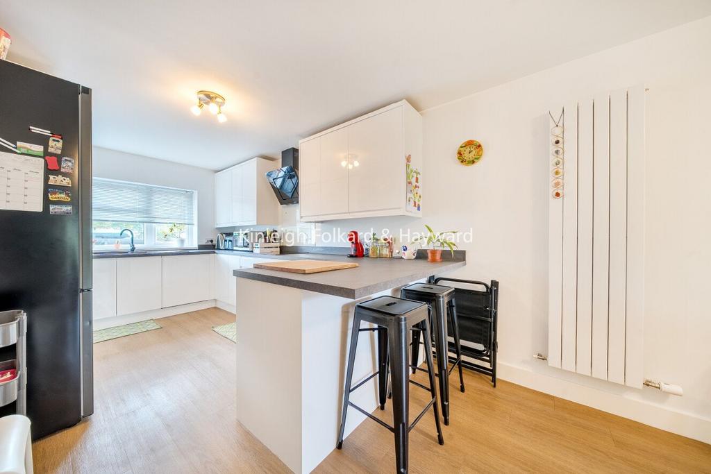 House in London, Red Hill, Elmstead - View 5