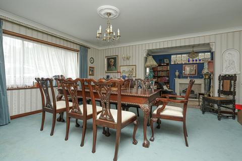 4 bedroom detached house for sale, Fig Tree Road, Broadstairs, Kent, CT10