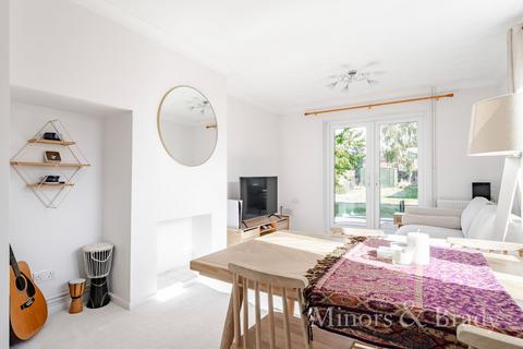 3 bedroom semi-detached house to rent, Gawdy Road, Norwich