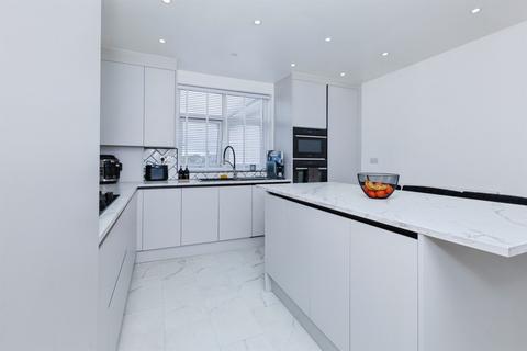 5 bedroom detached bungalow for sale, Lower Keyham Lane, Leicester