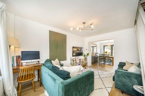 2 bedroom end of terrace house for sale, Bennetts Close, Mitcham