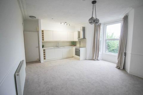 2 bedroom apartment for sale, Coombe Road, Hillside