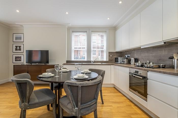 Apartment in London - More