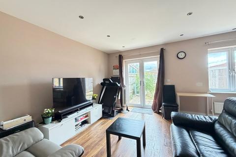 undefined, Nares Close, Stanwell TW19
