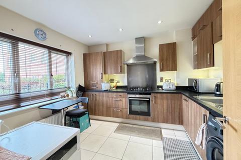 undefined, Nares Close, Stanwell TW19