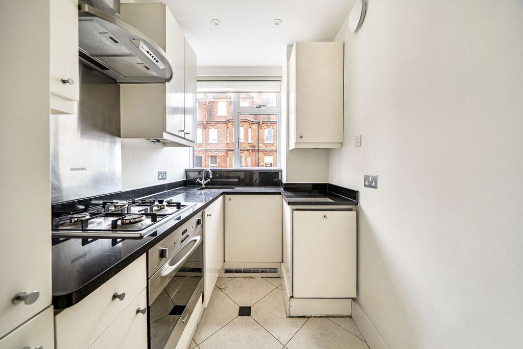 Apartment in London - View 2