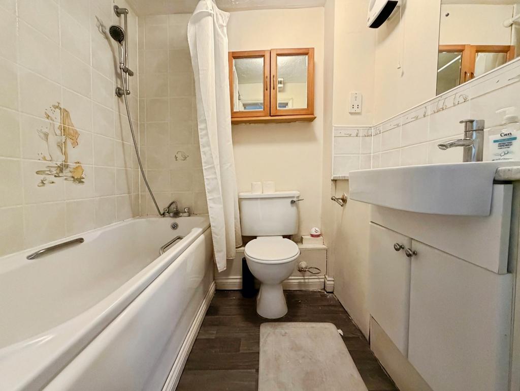 Apartment in Reading, Dee Park - More